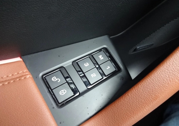 Jaguar F-Pace cena 136900 przebieg: 109000, rok produkcji 2016 z Białystok małe 191